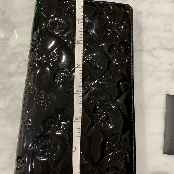Chanel patent leather Lucky Symbol wallet - Picture 9 of 11